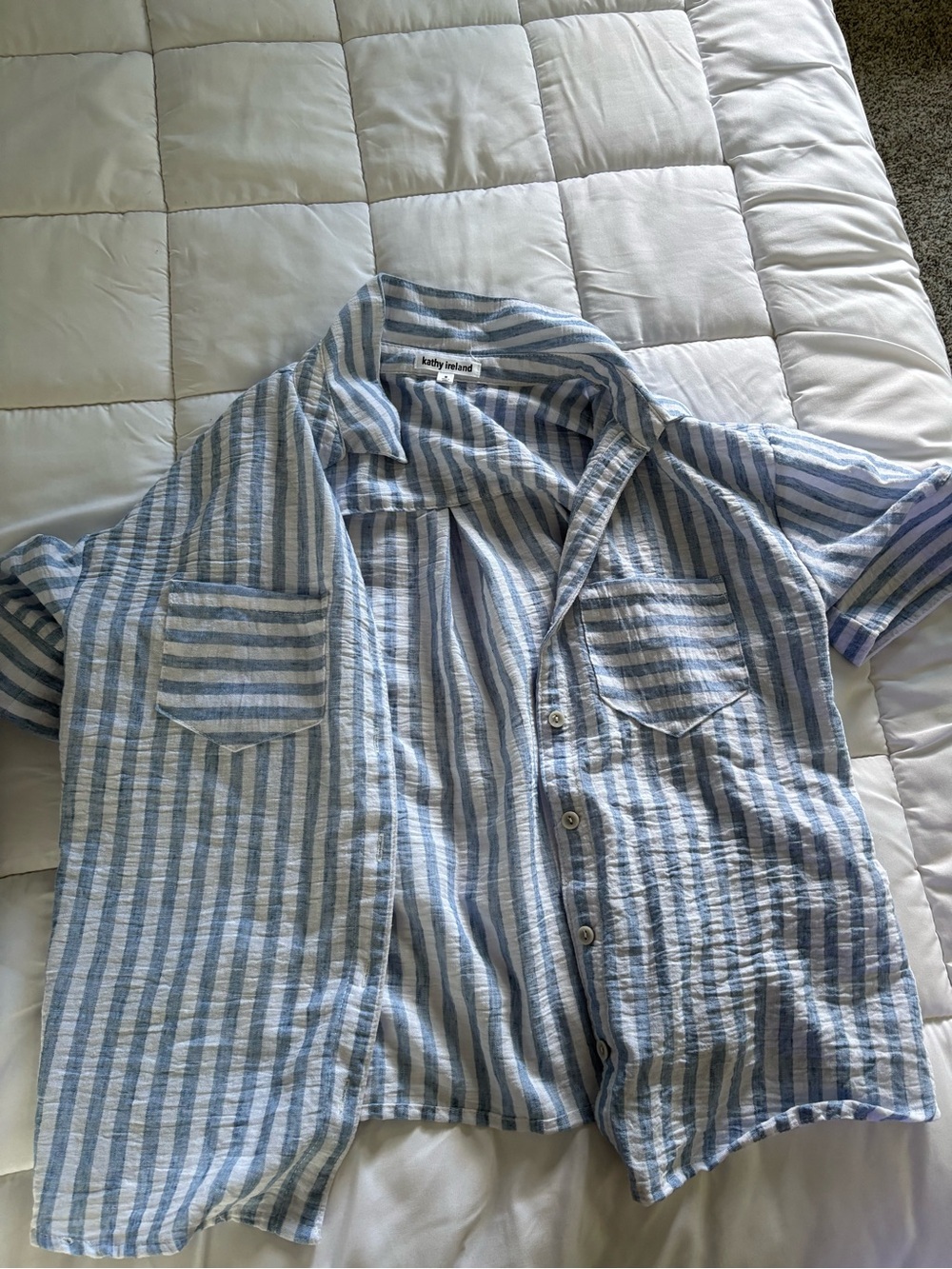 women’s shirt
